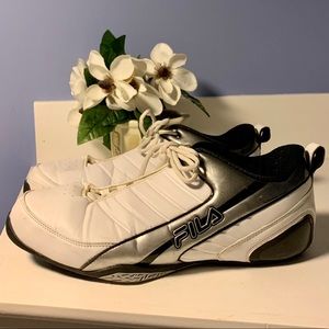 🏀MAKE OFFER🏀Fila Sneakers🏀